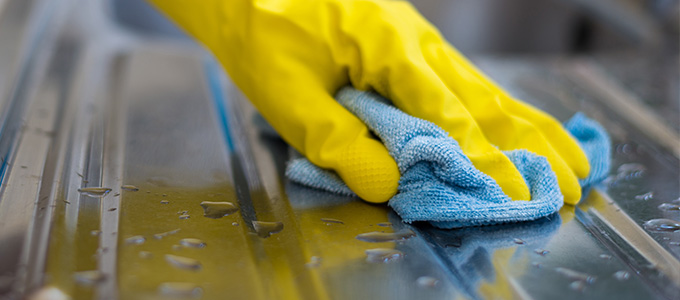 Serpillière et nettoyage des surfaces - Lavette microfibre