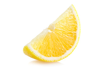 Le jus de citron contre les moisissures